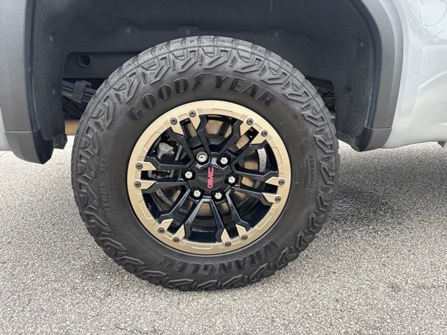 Used 2024 Gray GMC AT4X image 10