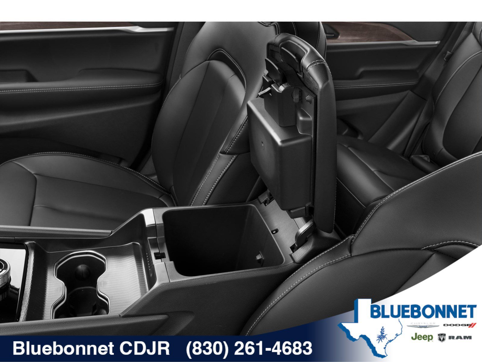 New 2026 Diamond Black Crystal Pearlcoat Jeep Laredo X image 9