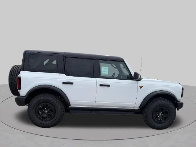 New 2026 Oxford White Ford Badlands® image 7