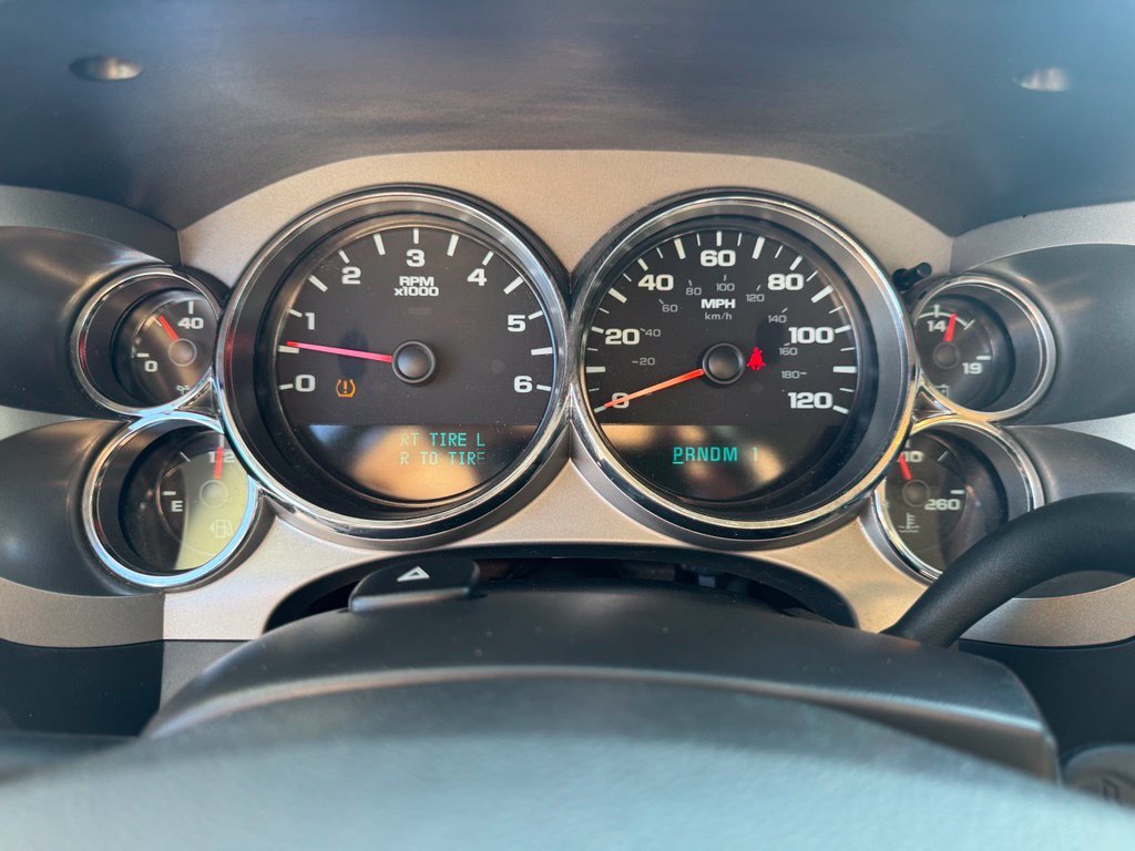 Used 2013 Gray Chevrolet LT image 17