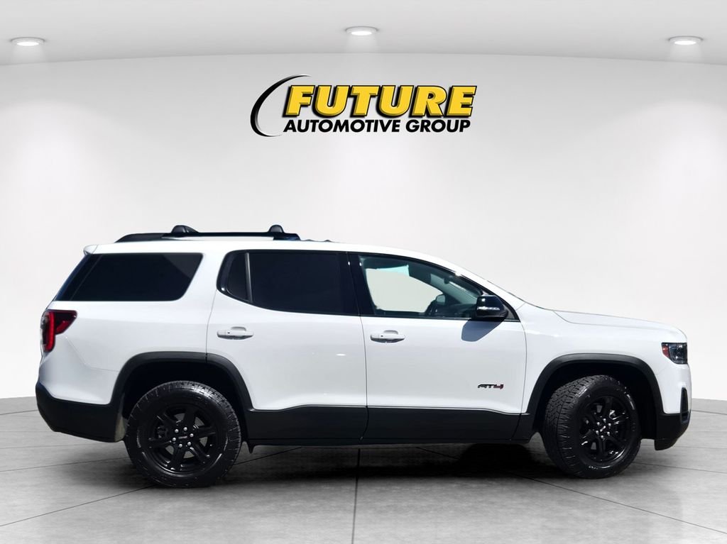 Used 2023 White GMC AT4 image 3