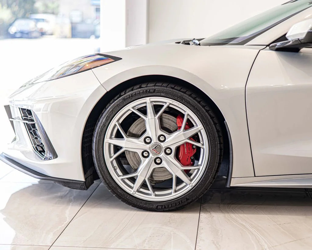 Used 2022 Silver Chevrolet Stingray image 9