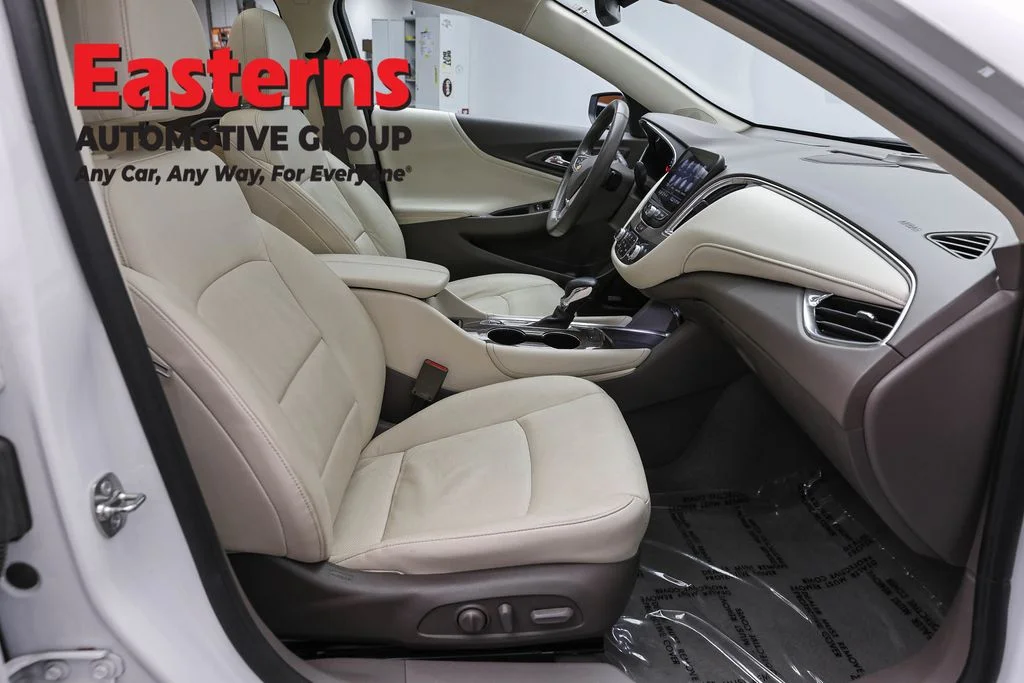 Used 2024 White Chevrolet LT image 26