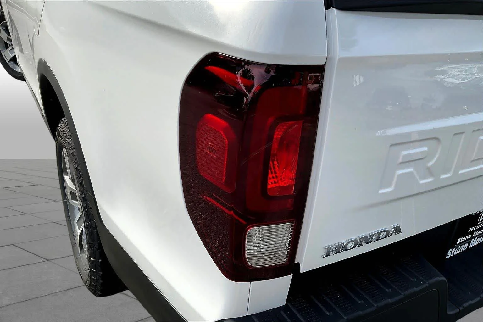 New 2026 Platinum White Pearl Honda RTL image 14