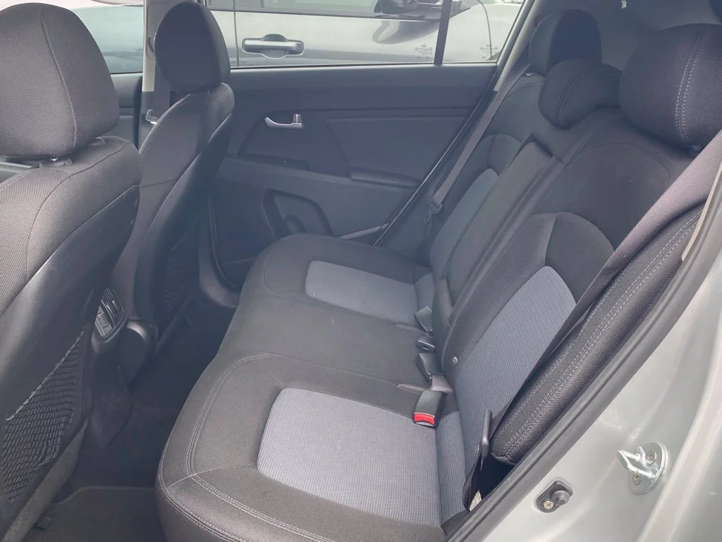 Used 2015 Silver Kia LX image 5