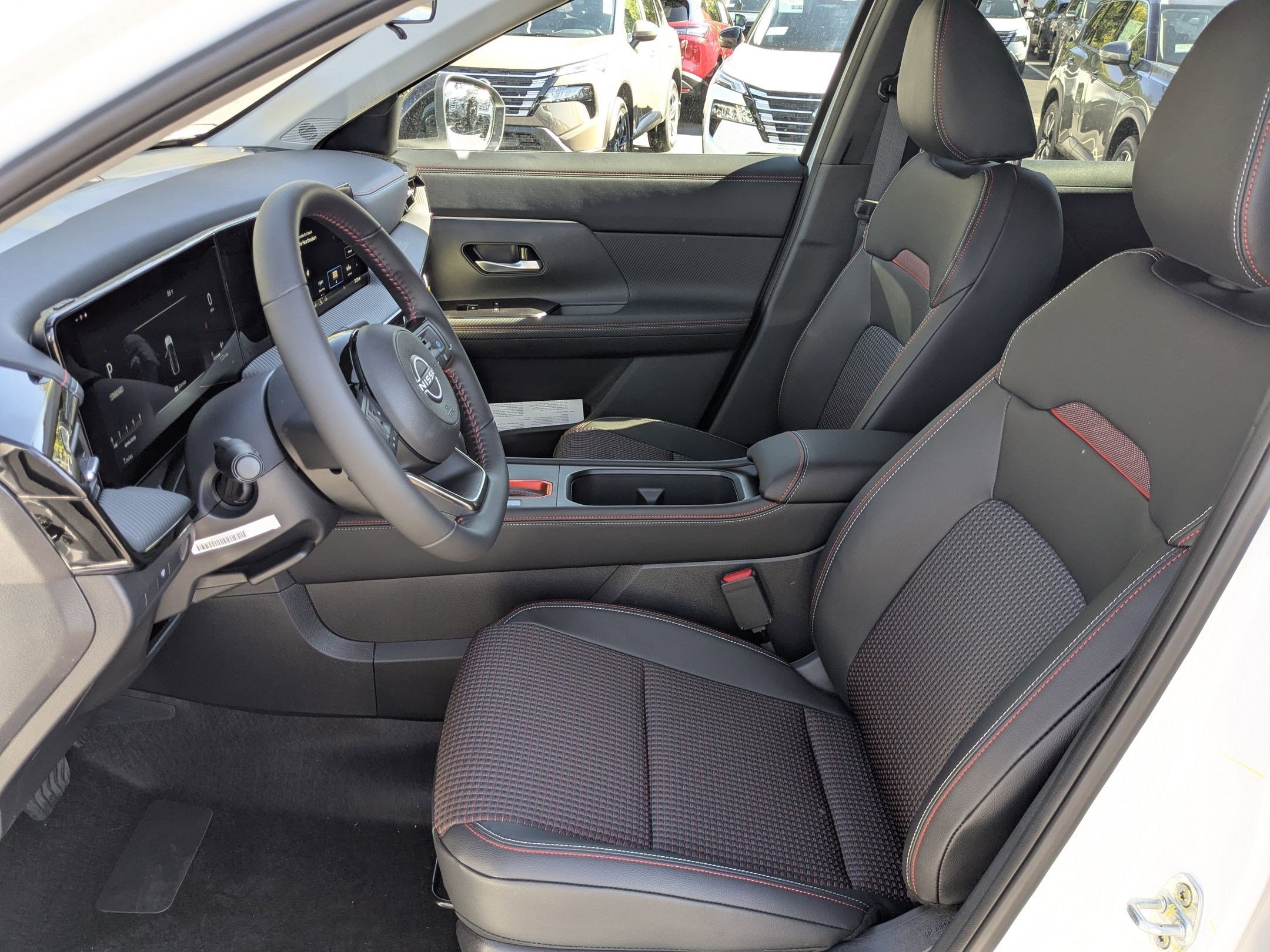 New 2026 Aspen White Tricoat Nissan SR image 15