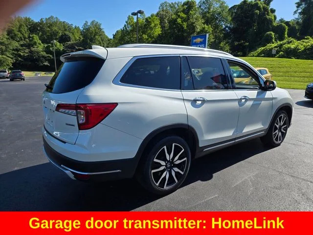 Used 2019 White Honda Touring image 9