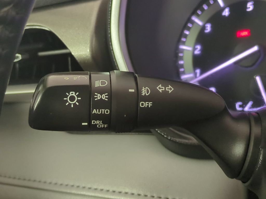 2021 Toyota Highlander XLE - Photo 32