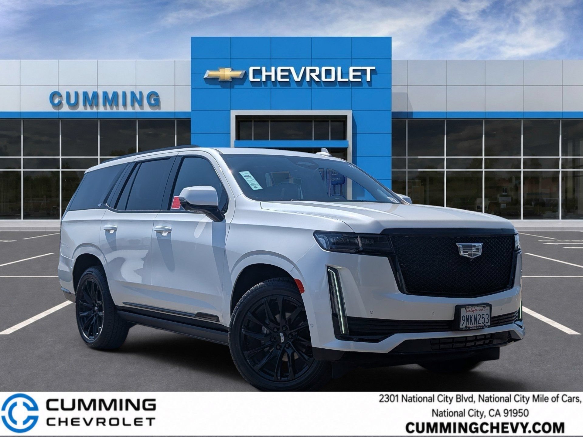 Used 2024 Crystal White Tricoat Cadillac Sport Platinum image 1