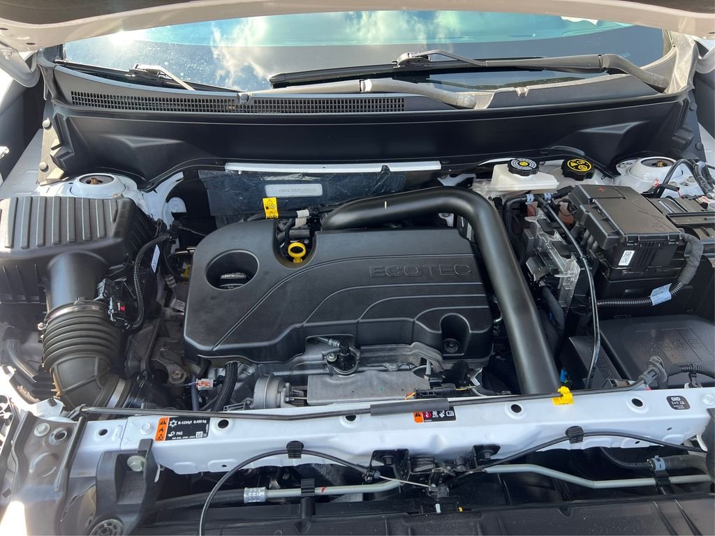Used 2023 Summit White GMC SLE image 12