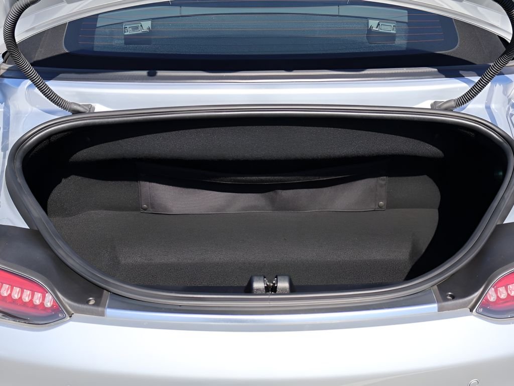 Used 2019 Iridium Silver Metallic Mercedes-Benz Base image 18