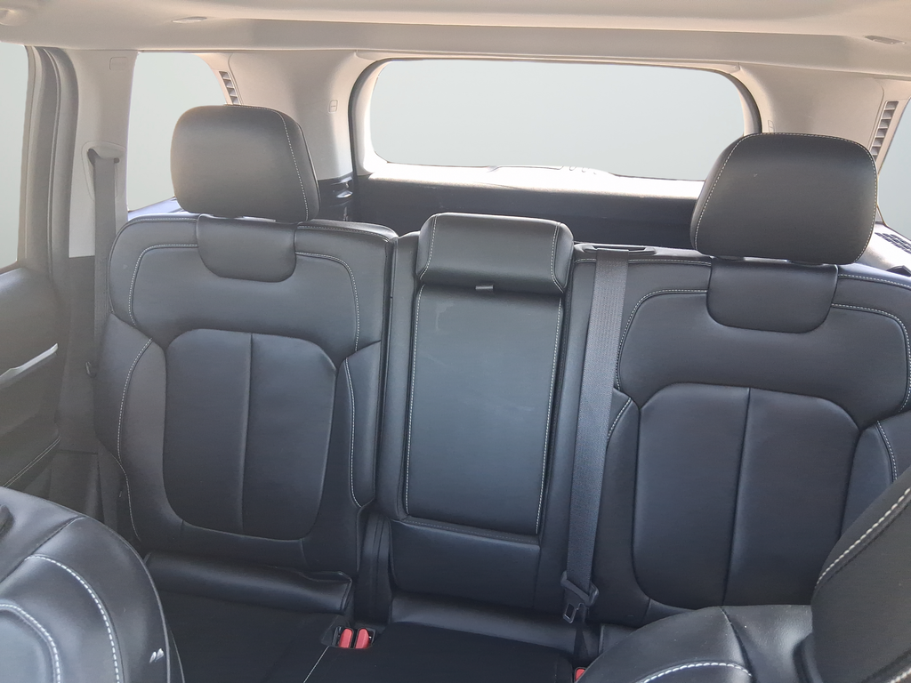 Used 2022 Gray Jeep Limited image 27