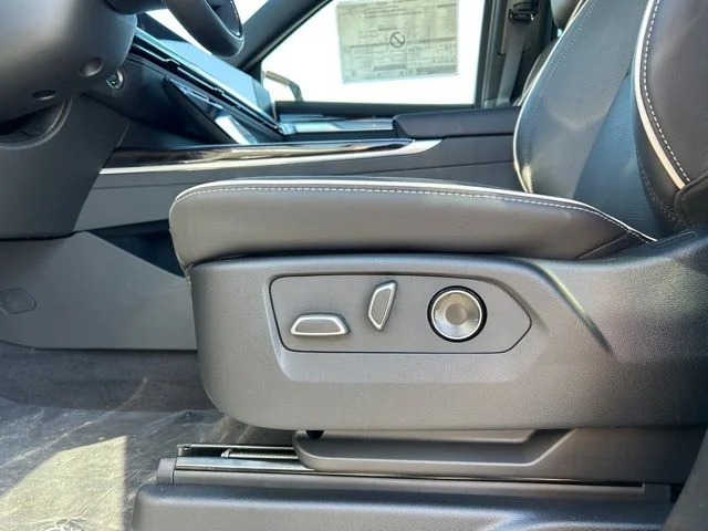 2026 Cadillac Escalade Luxury - Photo 27