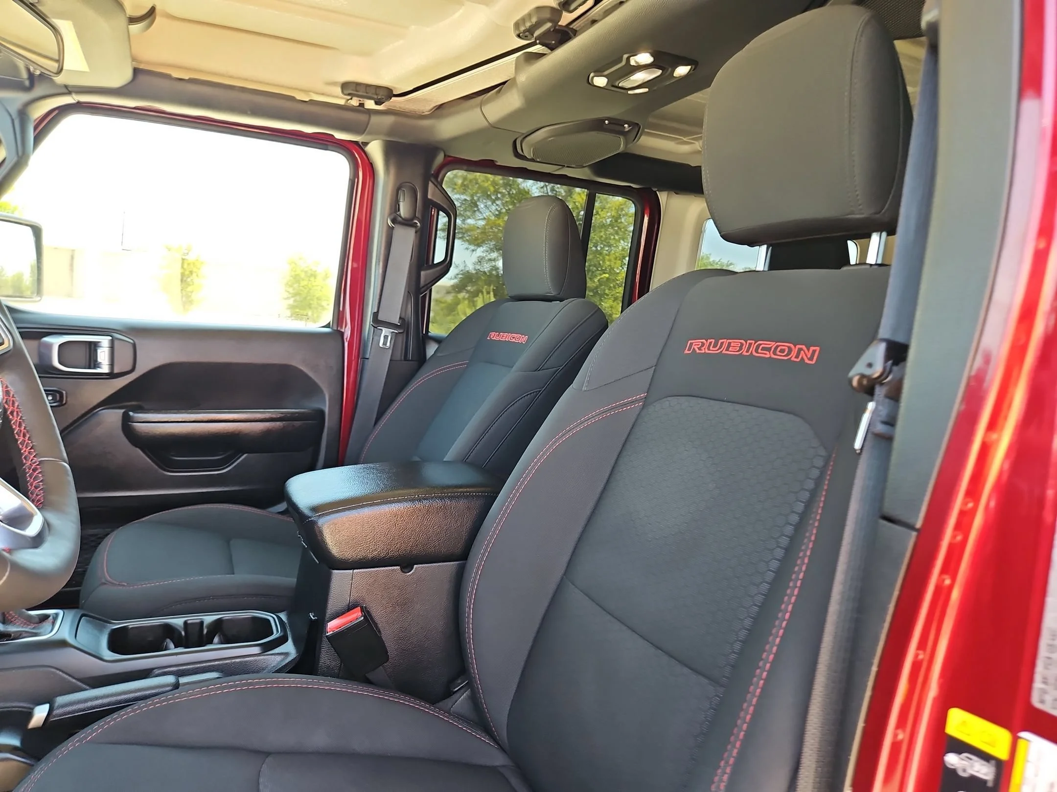 Used 2021 Red Jeep Unlimited Rubicon image 13
