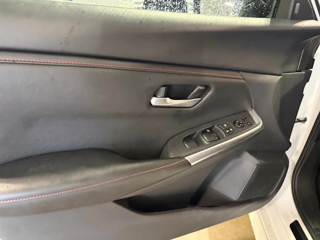 Used 2025 White Nissan SR image 5