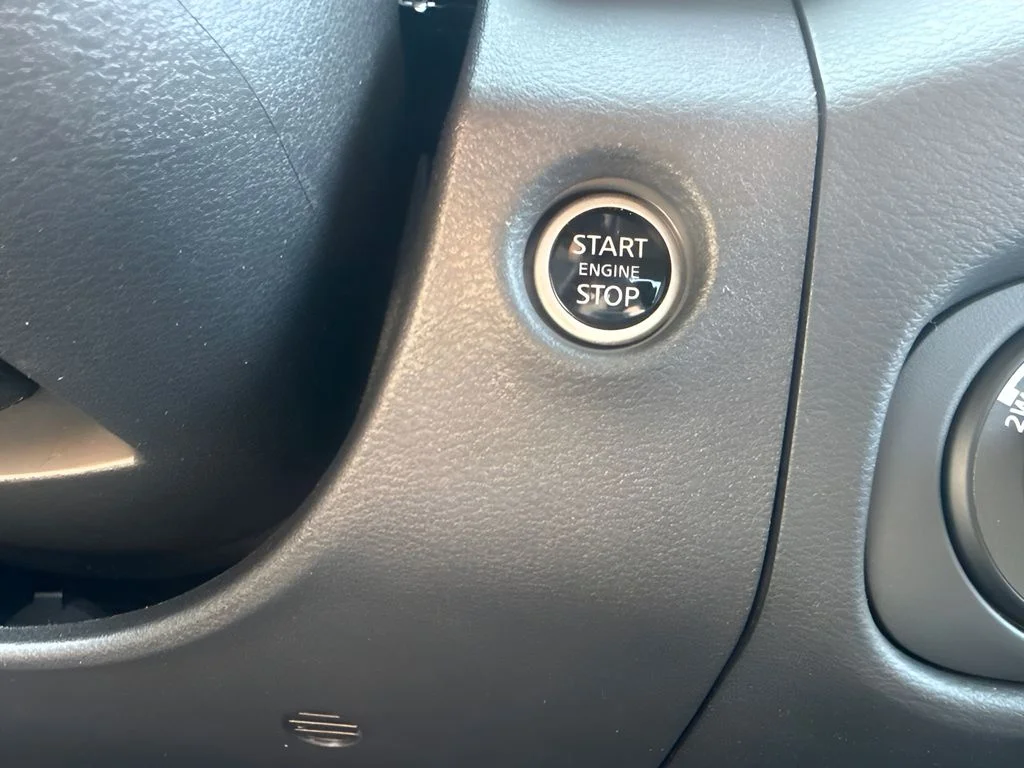 Used 2024 Blue Nissan SL image 17