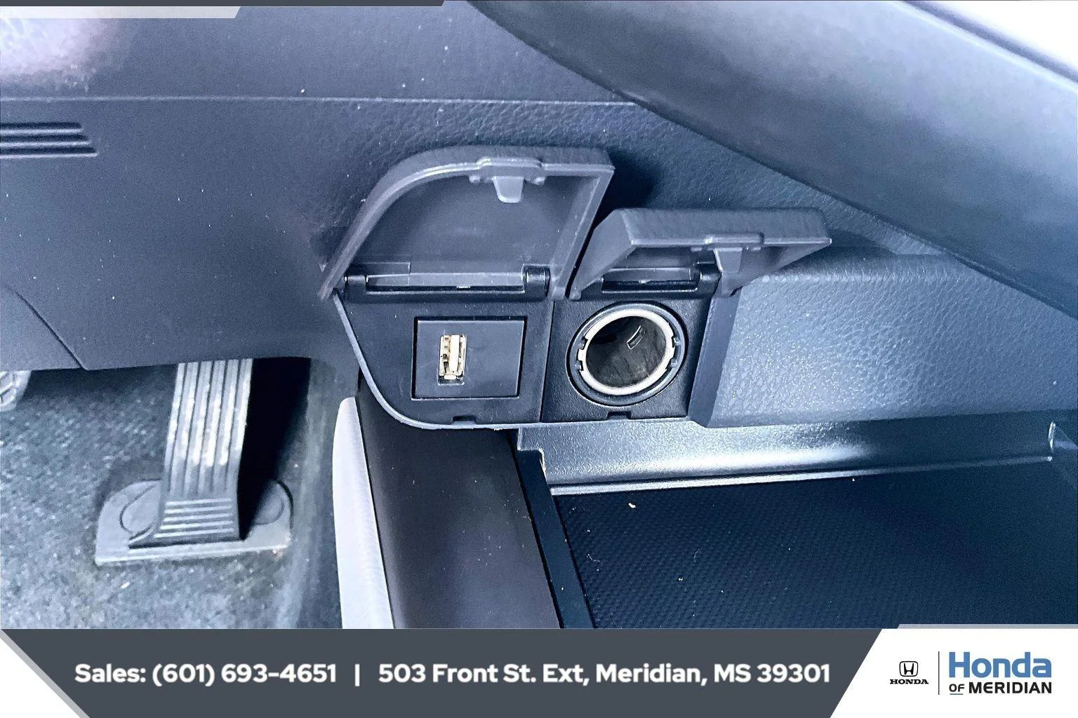 Used 2024 Reservoir Blue Toyota SE image 23