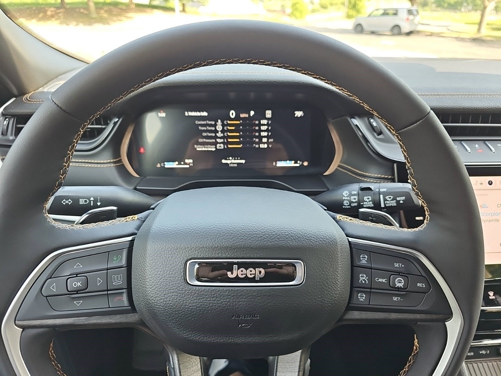 New 2026 Diamond Black Crystal Pearlcoat Jeep 85th Anniversary Edition image 20