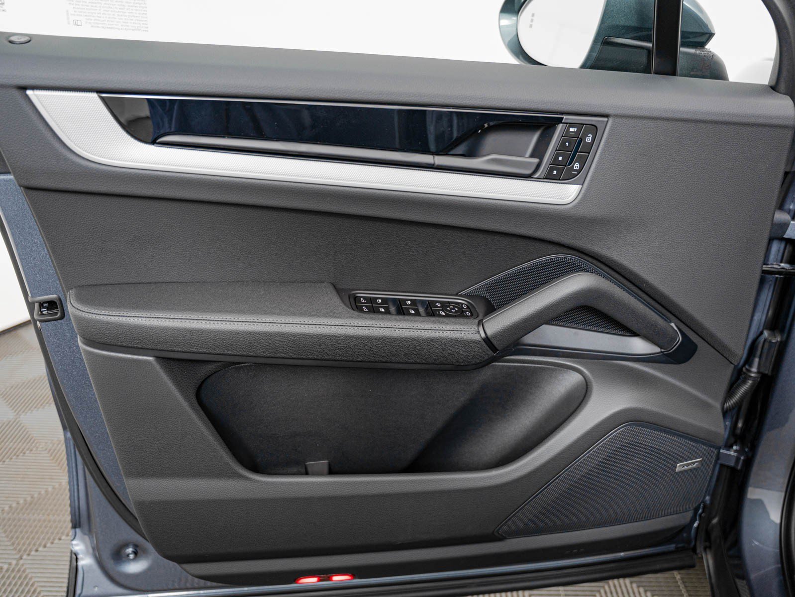 New 2026 VANADIUM GREY Porsche  image 25