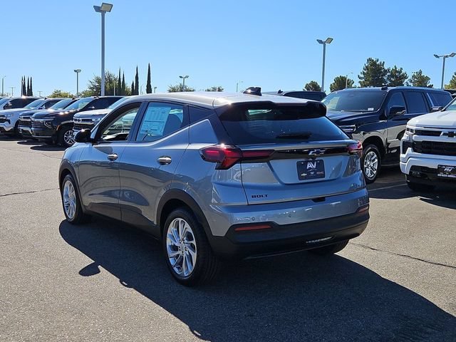 2027 Chevrolet Bolt LT - Photo 6