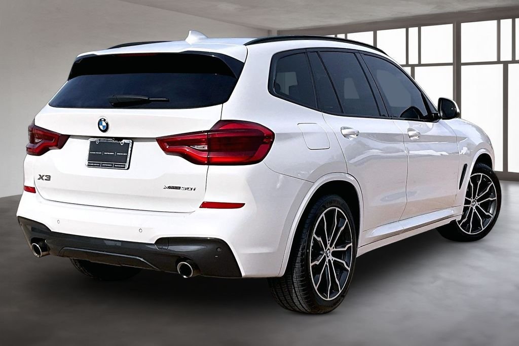 Used 2021 White BMW xDrive30i image 2