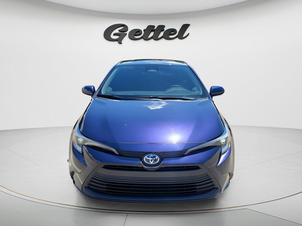 Certified Used 2024  Toyota LE image 2