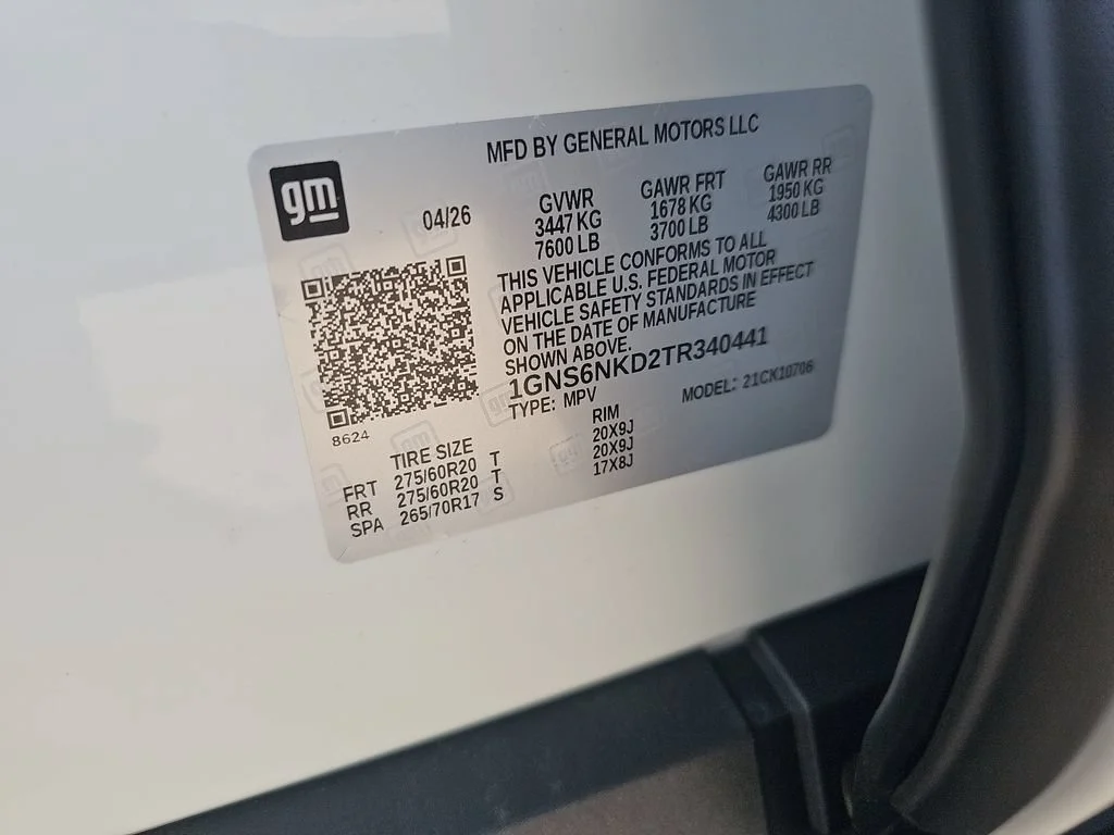 New 2026 Summit White Chevrolet LT image 44
