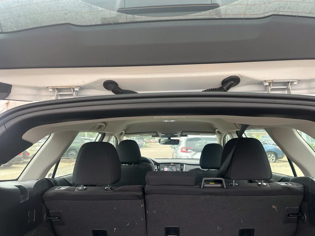 Used 2025 White Subaru 2.5i image 9