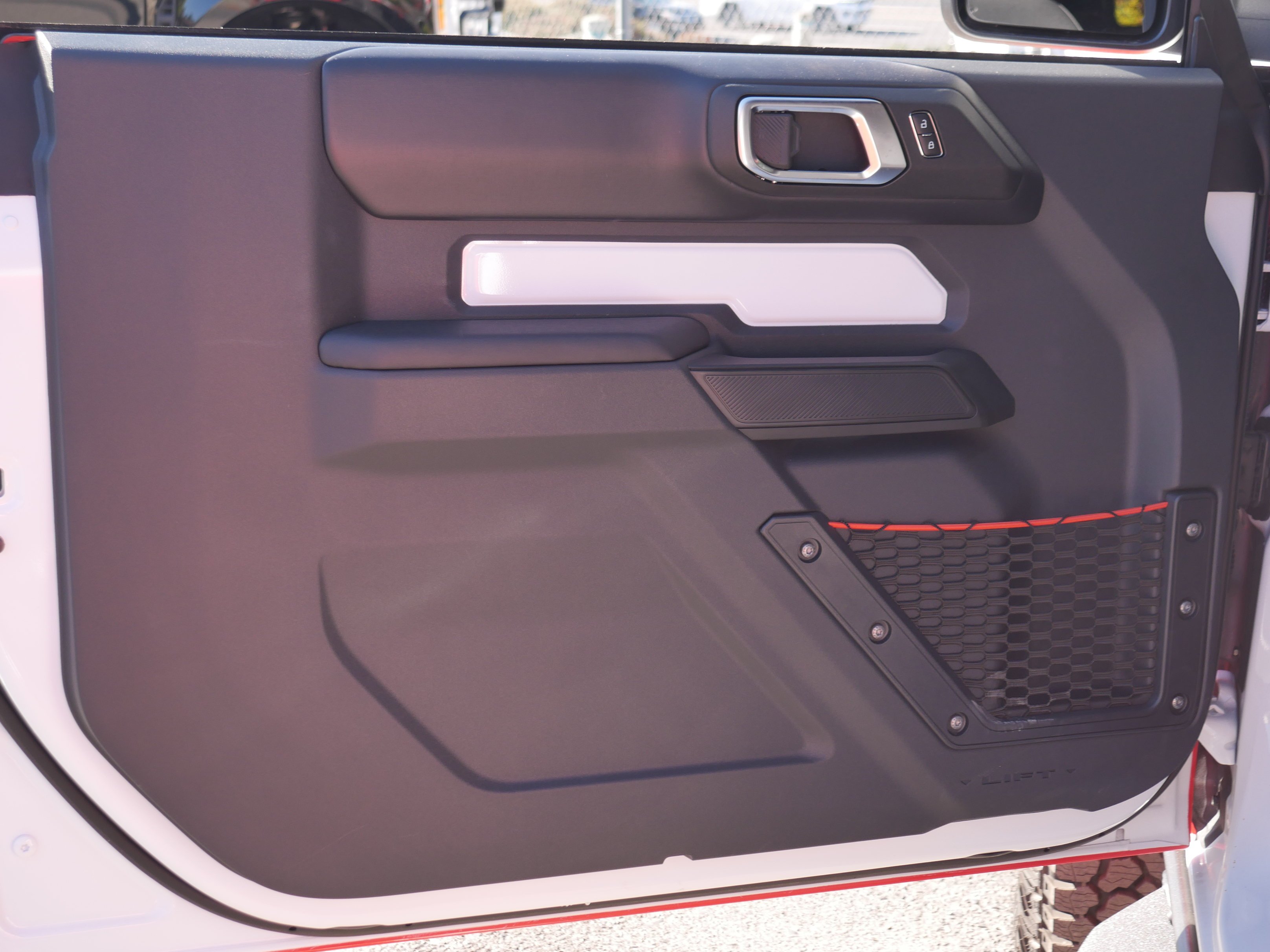 2025 Ford Bronco 2-Door Stroppe - Photo 39