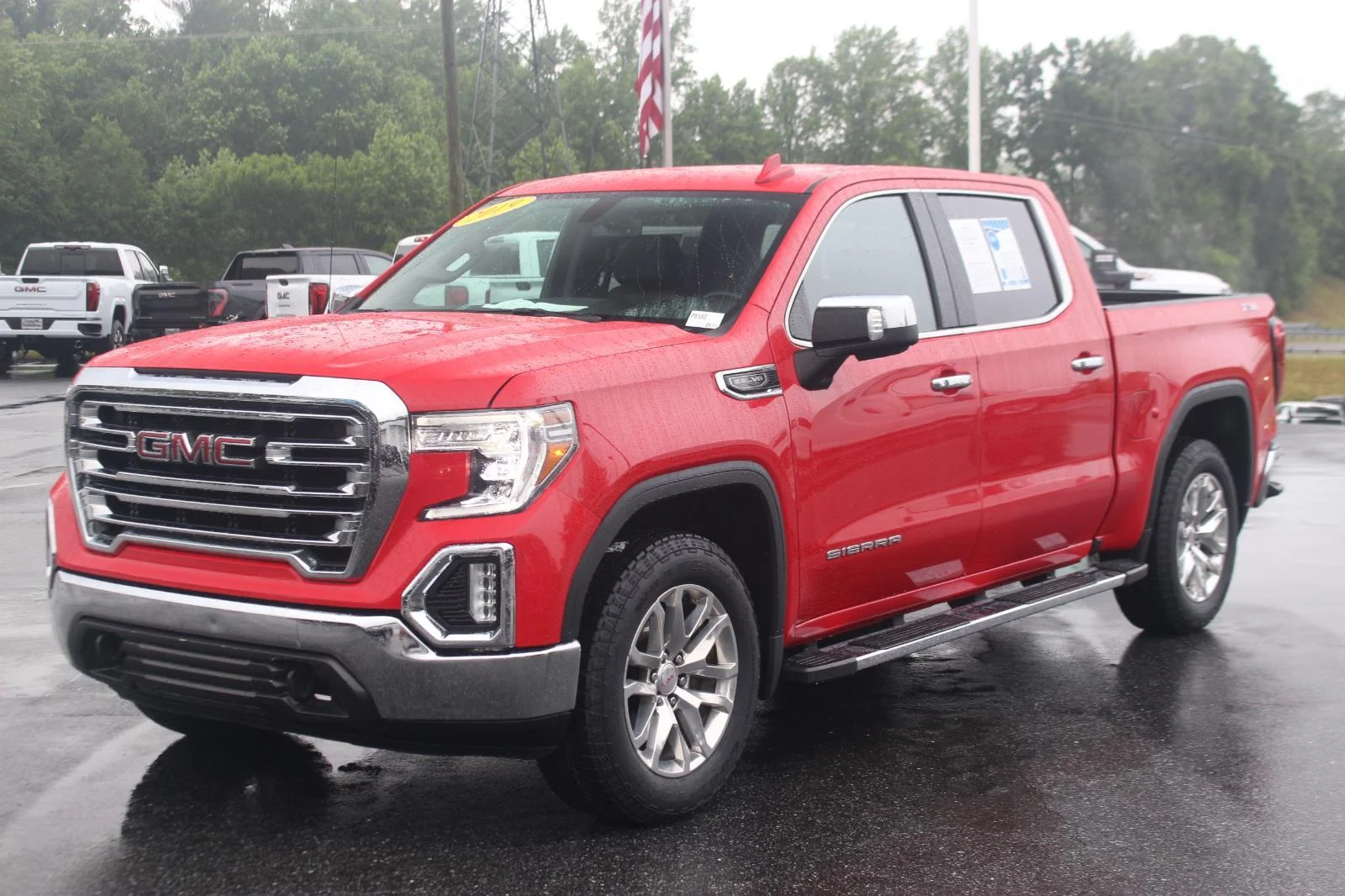 Used 2019 CARDINAL RED GMC SLT image 3