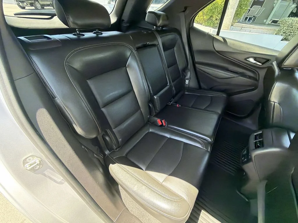 Used 2018 SILVER ICE METALLIC Chevrolet Premier image 34