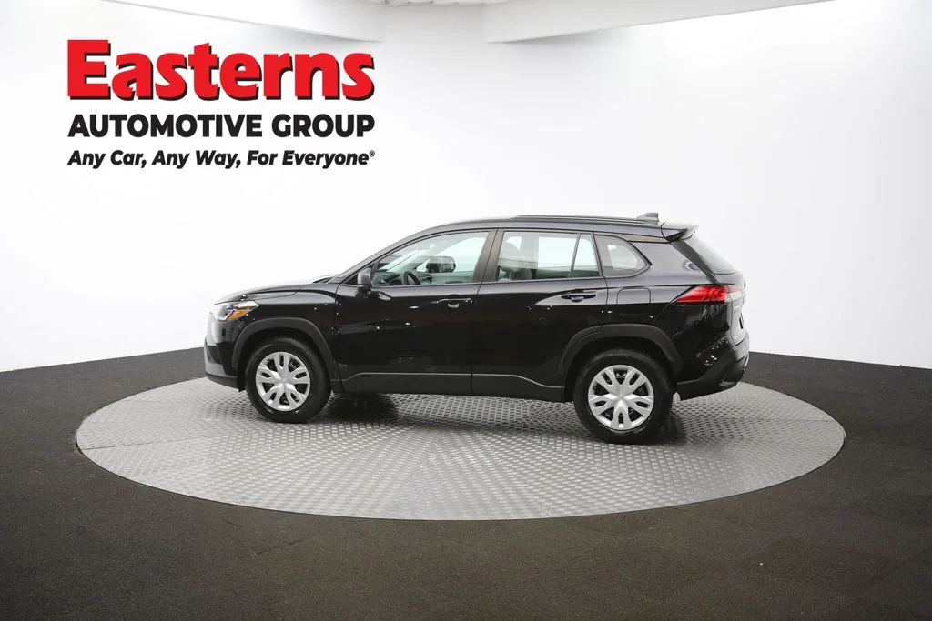 Used 2022 Black Toyota L image 59