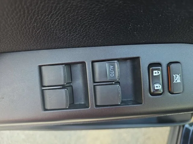 Used 2018 Black Toyota XLE image 28