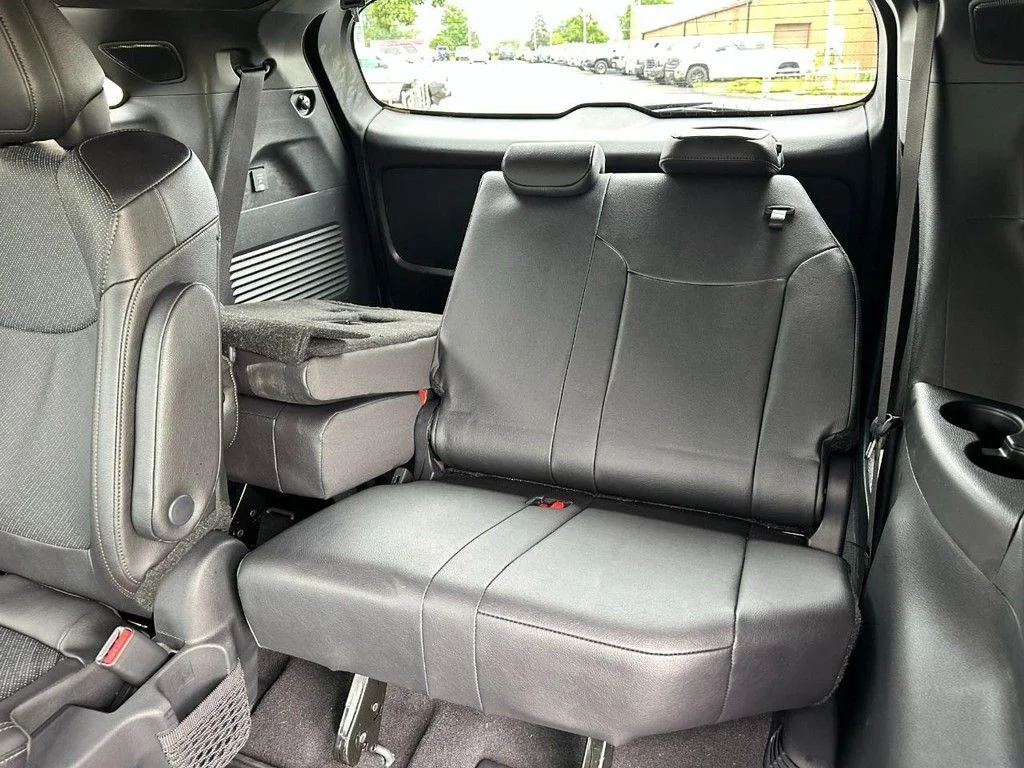 Used 2026  Toyota Platinum image 13