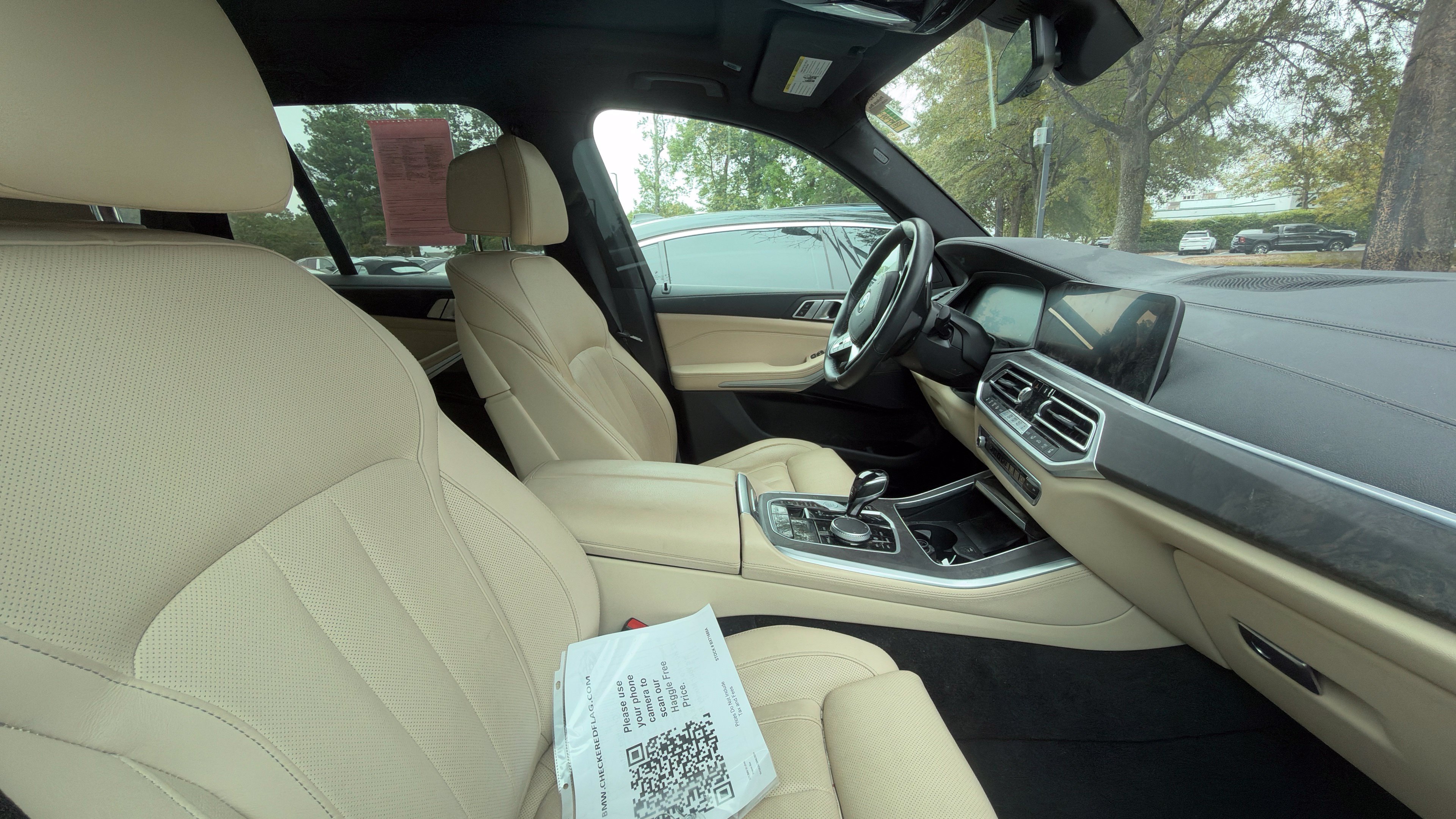 Used 2022 Phytonic Blue Metallic BMW xDrive40i image 5