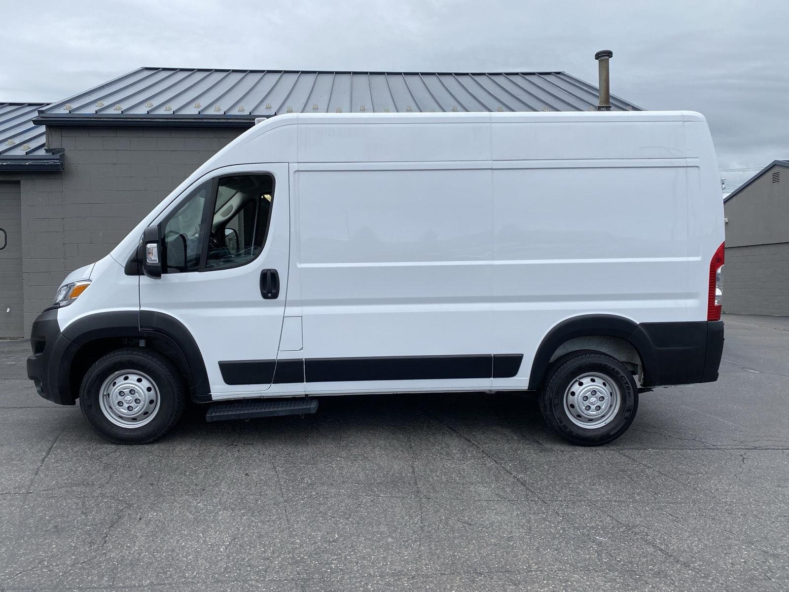 Used 2023 Bright White Clearcoat Ram  image 4