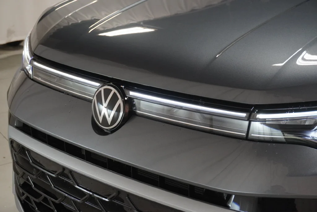New 2027 Gray Volkswagen 1.5T SEL image 28