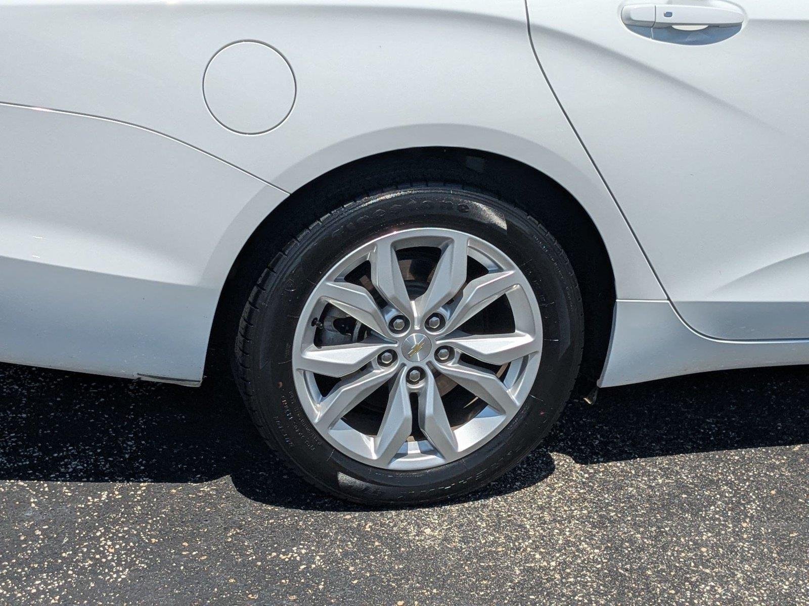 Certified Used 2018 Summit White Chevrolet LT image 11