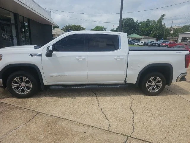 2021 GMC Sierra 4WD Crew Cab Short Box SLE's photo