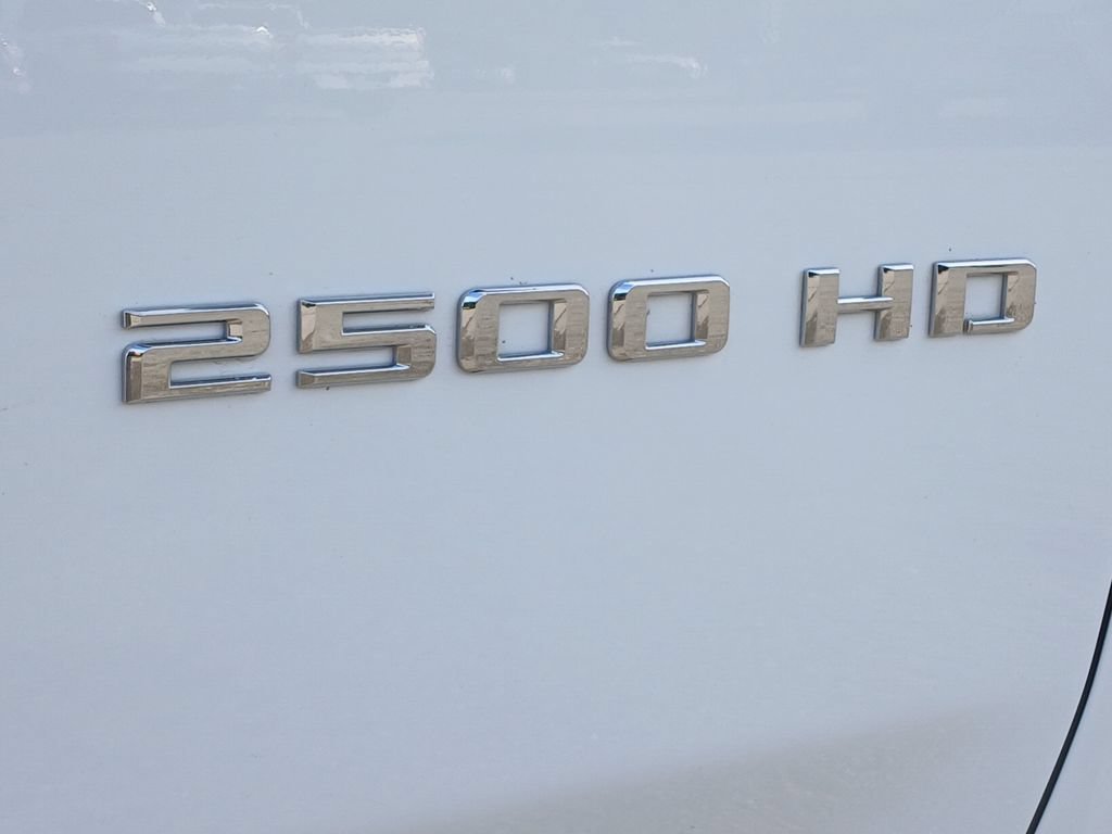 Certified Used 2025 Summit White Chevrolet WT image 33