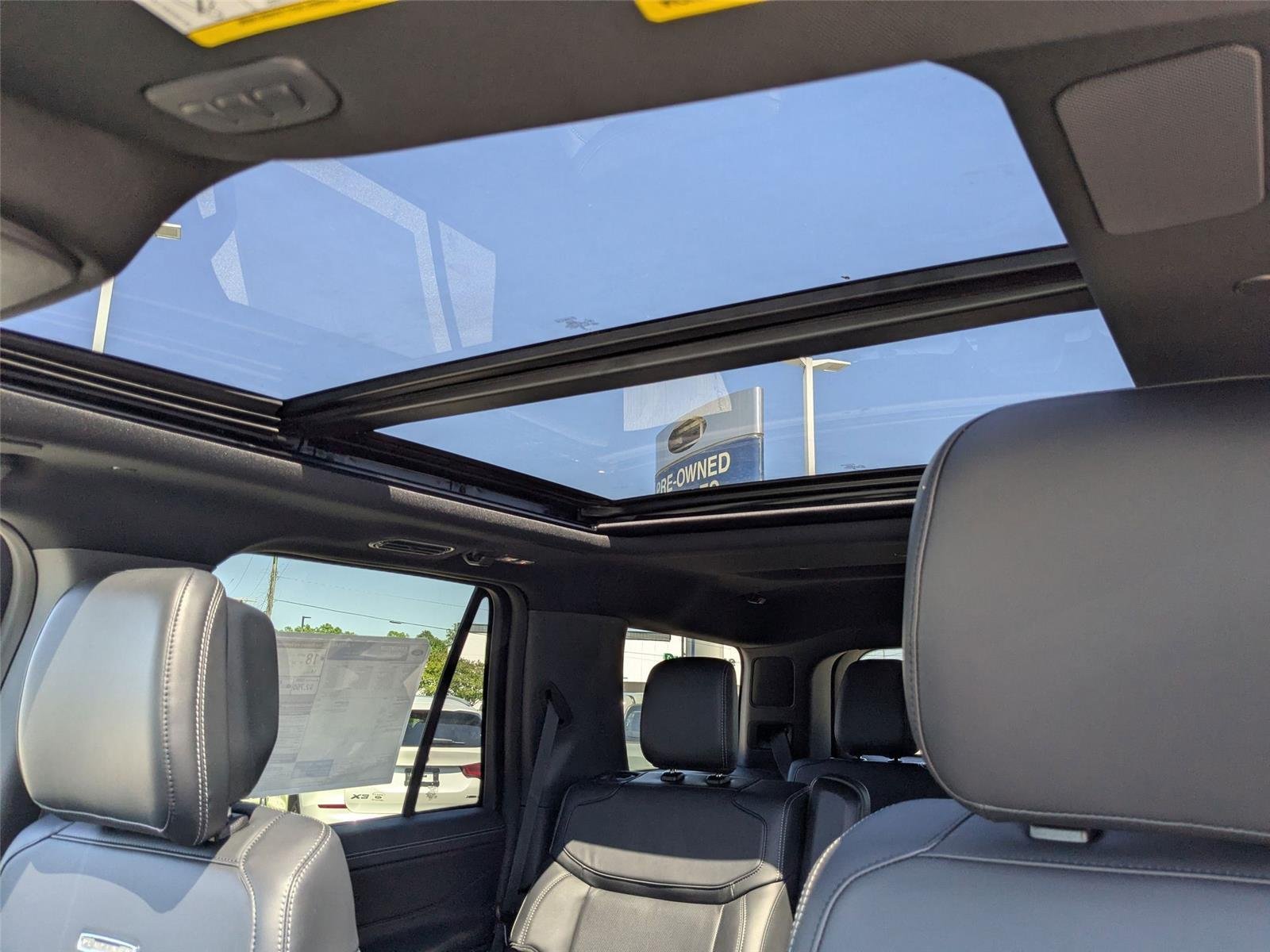 New 2026 Star White Metallic Tri-Coat Ford Platinum® image 23
