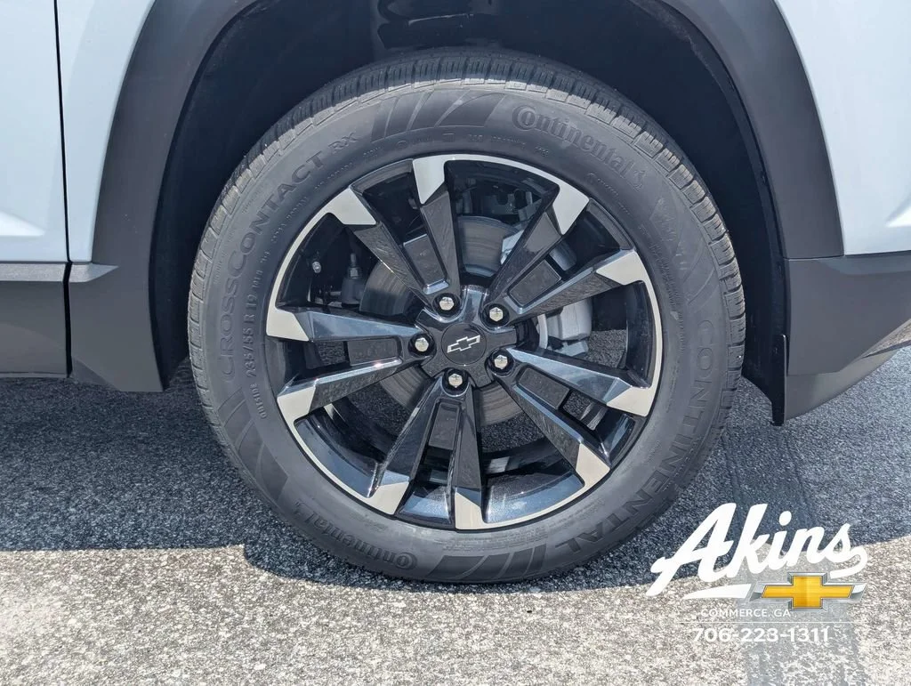 2027 Chevrolet Equinox RS - Photo 10