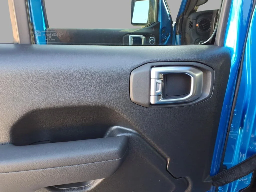 New 2026 Hydro Blue Pearlcoat Jeep Mojave image 6