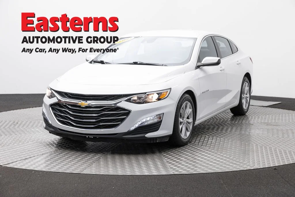 Used 2025 White Chevrolet LT image 1