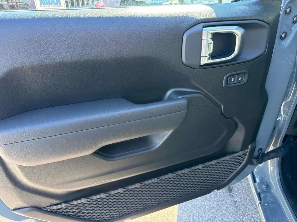 New 2026 Anvil Clearcoat Jeep Sport image 18