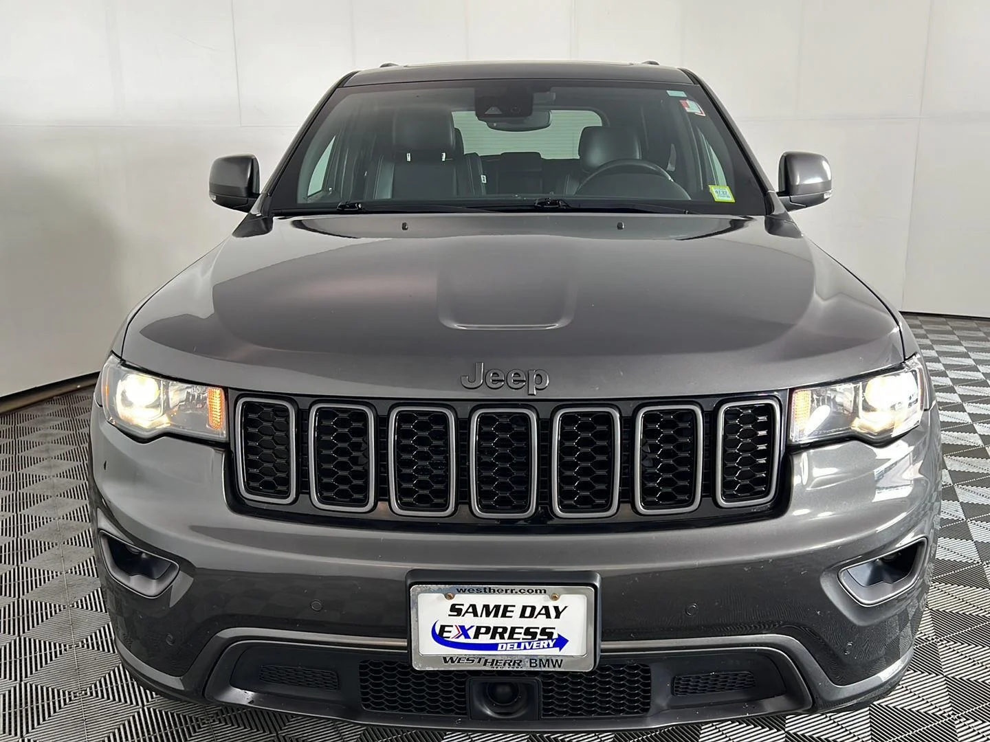 Used 2021 Granite Crystal Metallic Clearcoat Jeep 80th Anniversary image 14