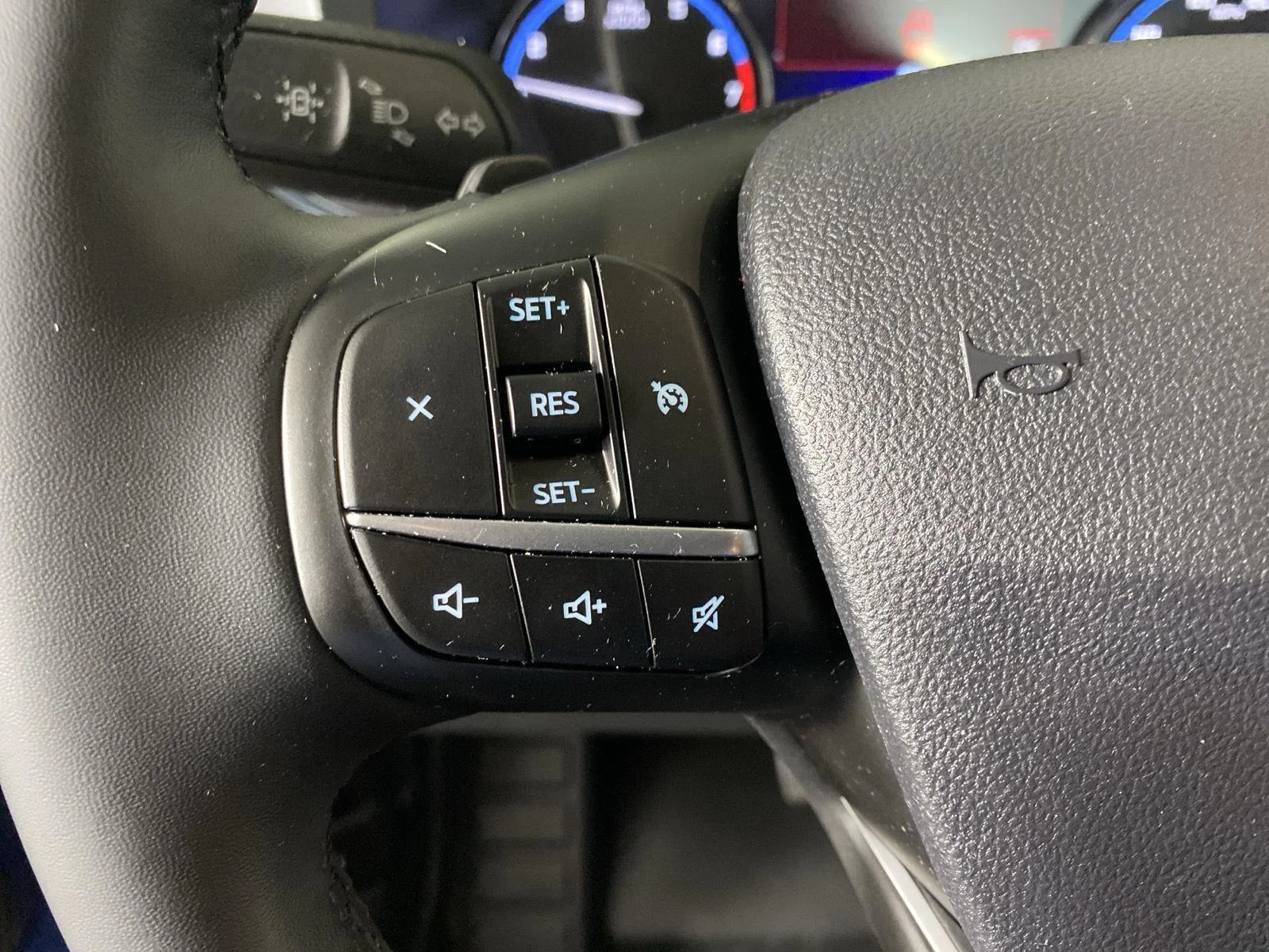 Used 2024 Atlas Blue Ford Badlands image 18