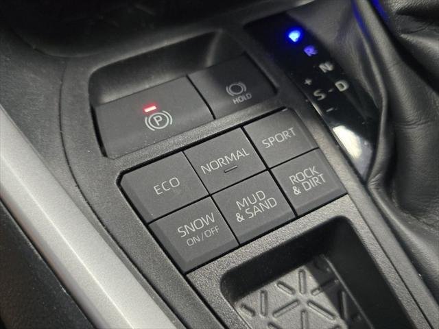 Certified Used 2020 MAGNETIC GRAY MET. Toyota  image 6