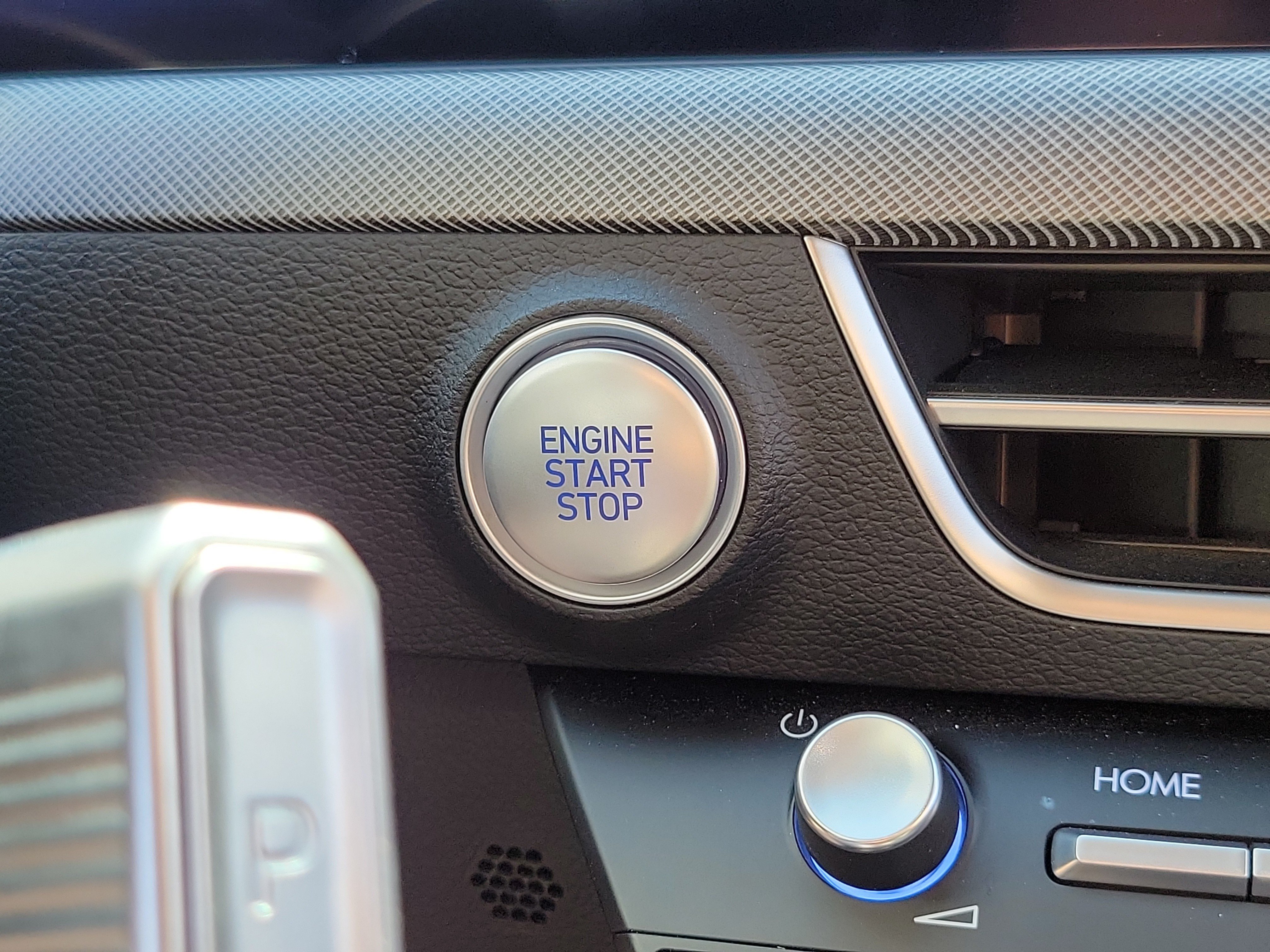 2024 Hyundai Sonata SEL - Photo 15