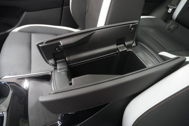 New 2026 Quartz Blue Metallic Buick Sport Touring image 38